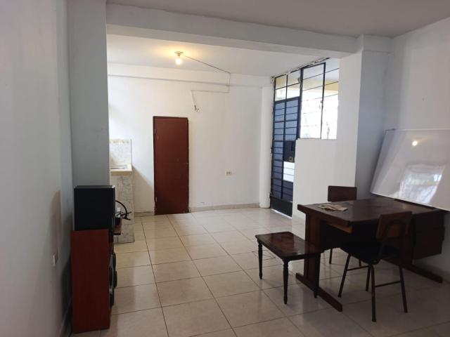 Alquiler Departamento 1 piso Rimac altura 5 de Tarapaca. !