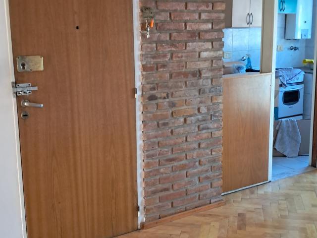 Alquiler Departamento 25 años 2 dormitorios, con balcón, Frente, Ituzaingó 500 piso 1, Republica De La Sexta | Argenprop