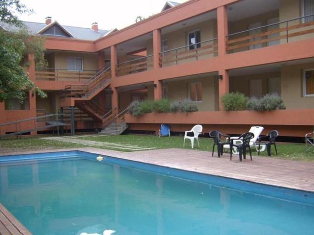 Alquiler Departamento 2 amb Pilar con cochera