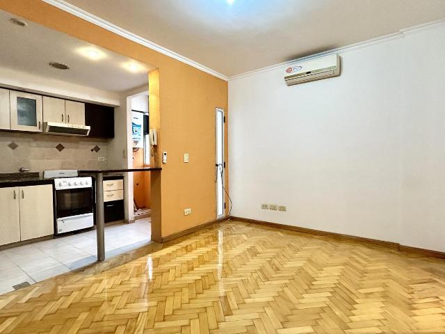 Alquiler Departamento 2 Ambientes C/ Lavadero en Flores