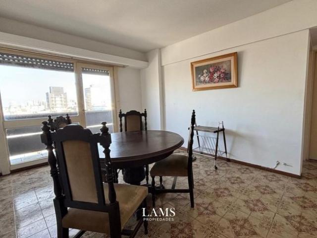 Alquiler departamento 2 ambientes con balcón Zona Centro