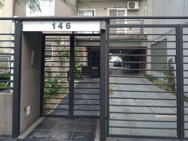 Alquiler Departamento 2 ambientes con balcón en Moron Sur