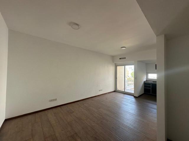 Alquiler Departamento 2 Ambientes con Balcón – San Martín Centro