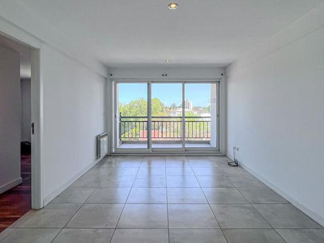 ALQUILER DEPARTAMENTO 2 AMBIENTES CHAUVIN COCHERA