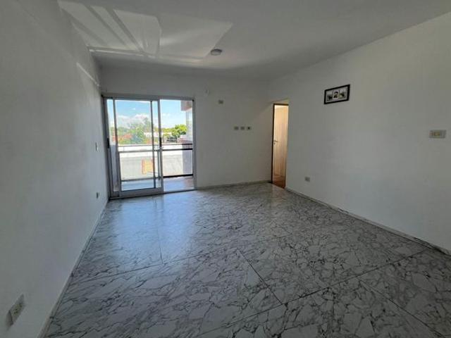 Alquiler, Departamento, 2 Ambientes, Balcón, Luminoso, Vista abierta, Morón