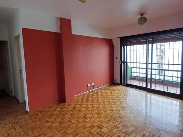 ALQUILER DEPARTAMENTO 2 AMBIENTES EN BALVANERA CON BALCON