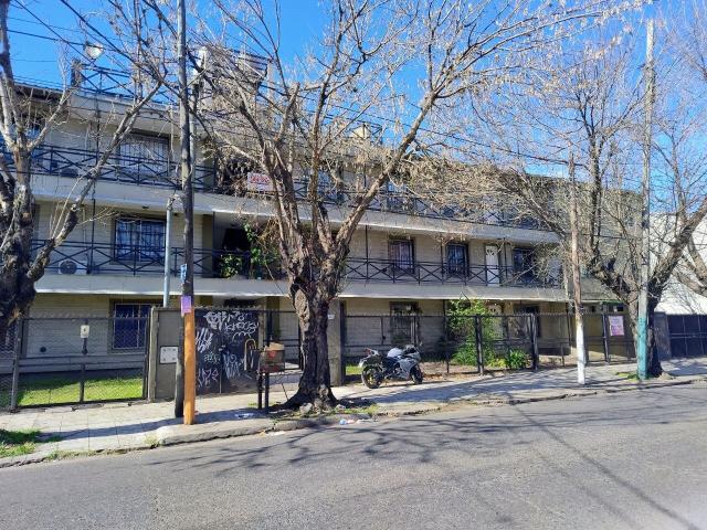 ALQUILER,DEPARTAMENTO 2 AMBIENTES.MORON SUR