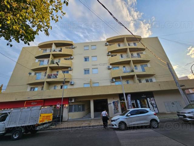 Alquiler Departamento 2do Piso San Luis Y Urquiza. Capital