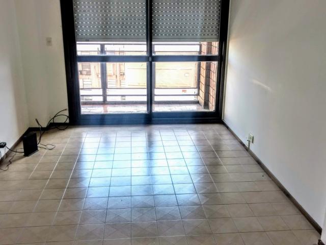 Alquiler Departamento 30 años 1 dormitorio, 55m2, Frente, Av Gral San Martin A 500 piso 09, Centro | Argenprop