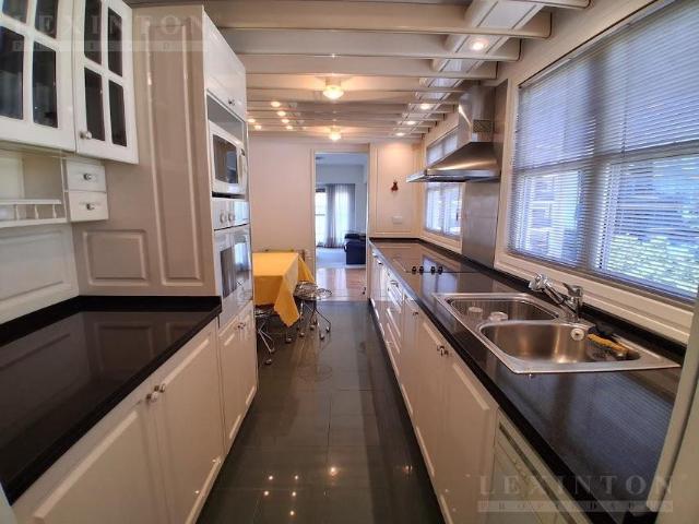 Alquiler Departamento 40 años 3 dormitorios, con balcón, Frente, Laprida 1300, Recoleta | Argenprop