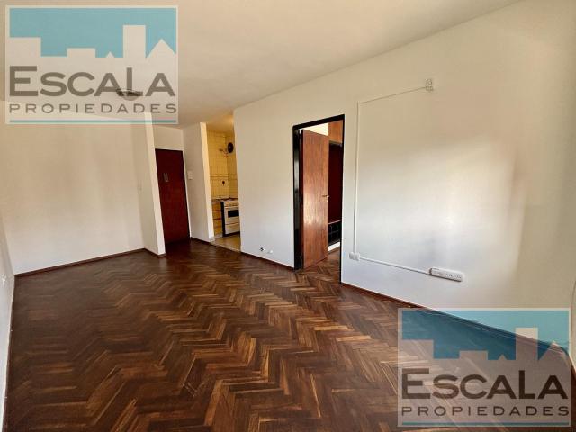 Alquiler Departamento 40 años 1 dormitorio, 43m2, Contrafrente, Alem 1300, Centro, Rosario | Argenprop