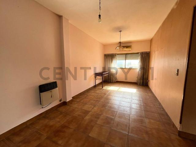 ALQUILER DEPARTAMENTO 4 AMBIENTES CON COCHERA EN LANUS OESTE