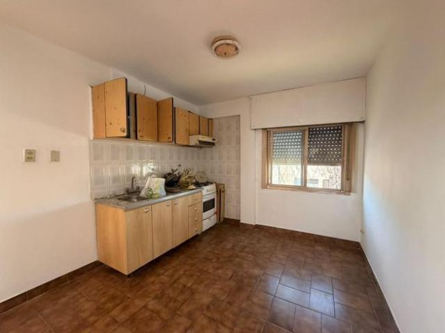 ALQUILER DEPARTAMENTO CON CASA PATIO TERRAZA OFICINA LANÚS OESTE