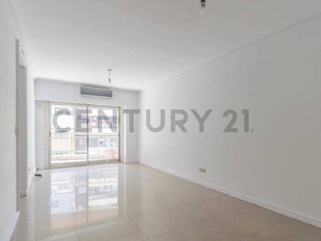 ALQUILER DEPARTAMENTO CUATRO AMBIENTES EN BARRIO NORTE