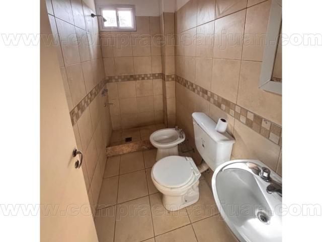 Alquiler Departamento Av. Rioja 75 Norte. Capital