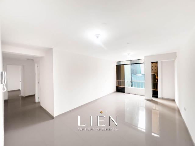Alquiler Departamento de 3 dormitorios a 2 cuadras del Parque Kennedy