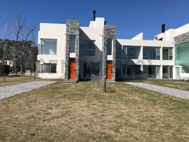 Alquiler departamento de 3 dormitorios en Terrazas de Grand Bell