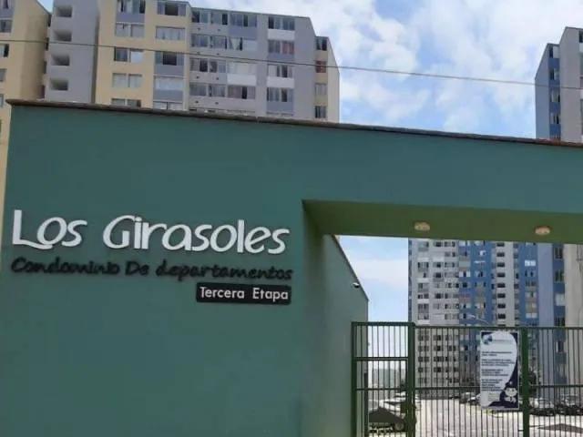 Alquiler departamento de 3 dormitorios en condominio comas Tercer Piso