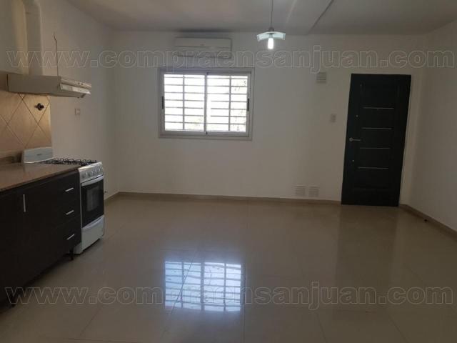 Alquiler. Departamento De 1 Dormitorio Ubicado En Calle Libertador A Metros De Av. Circunvalación