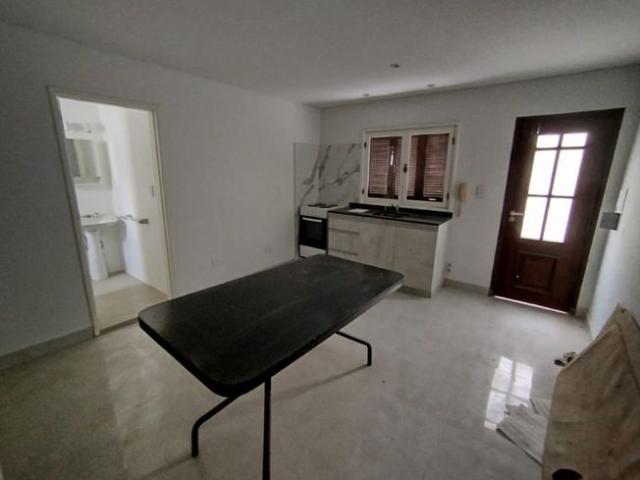 Alquiler Departamento de 2 dorm. Con Aire