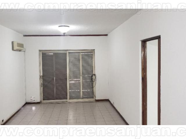 Alquiler Departamento De 2 Dormitorios En Barrio San Martín. Capital