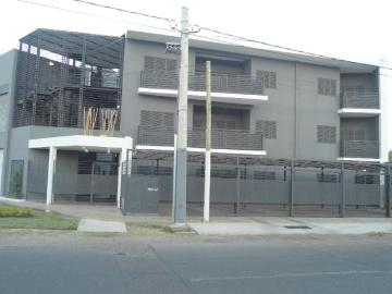 Alquiler. Departamento De Categoría, Piso Completo, 3 Dorm, 2 Baños Y Cochera. Capital