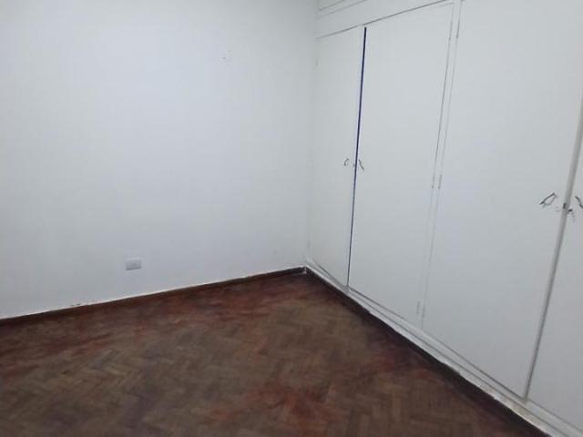 Alquiler. Departamento En Av. Cordoba