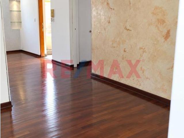 Alquiler Departamento En Higuereta S/ 3,200