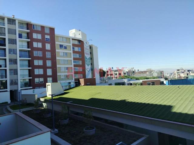 Alquiler Departamento En Urb El Parque, En Estreno, Cerca A La Socosani, Cerro Colorado