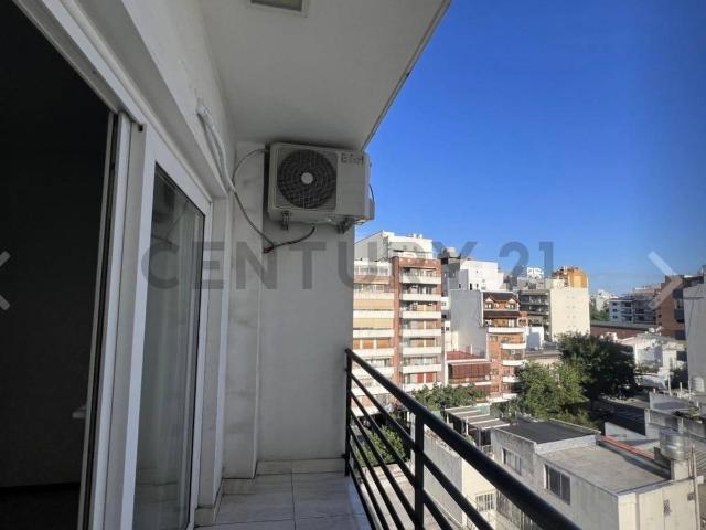 ALQUILER DEPARTAMENTO MONOAMBIENTE BALCON MUY LUMINOSO. AV. DIRECTORIO 1214 8 C CABALLITO SUR