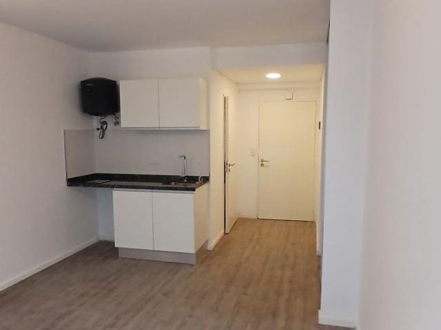 Alquiler departamento monoambiente 3er piso