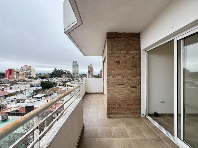 Alquiler Departamento Rosario 1 Dormitorio con balcón al frente Arroyito terraza quincho parrillero