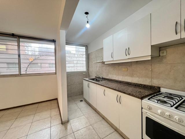 Alquiler Departamento Rosario 2 dormitorios Centro Amplio semipiso Cocina separada Quincho