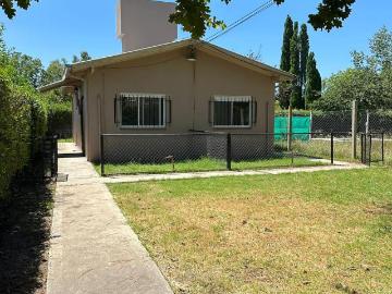 Casa en alquiler en Villa Rosa - Jardín