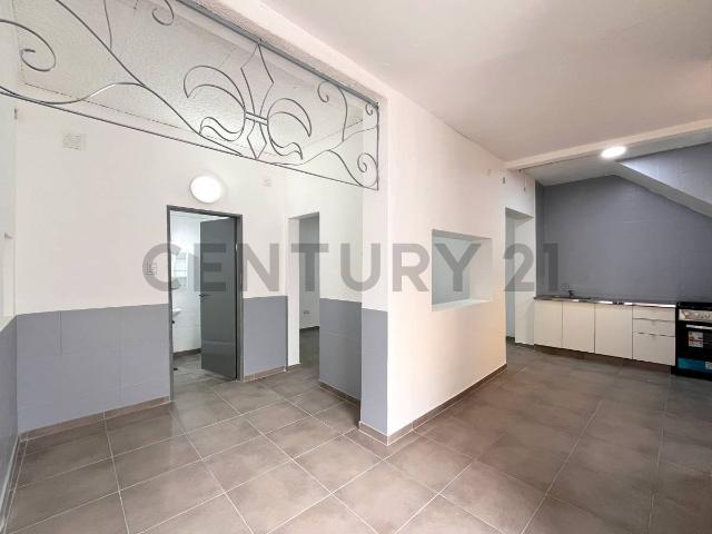 ALQUILER DEPARTAMENTO TIPO PH 3 AMBIENTES RECICLADO A NUEVO EN CIUDADELA TRES DE FEBRERO