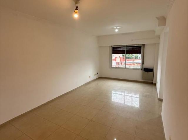 Alquiler depatamento 3 ambientes con cochera, villa lugano