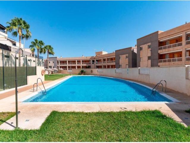 ALQUILER DOCENTE, de septiembre a junio, EN LAS COLINAS DE AGUADULCE, ALMERÍA
