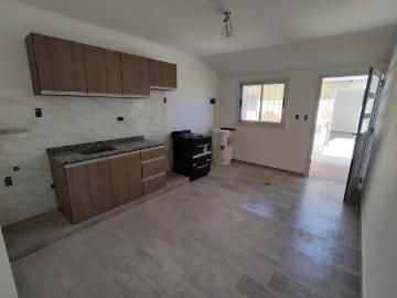 Alquiler Dos Ambientes con Balcón en Villa Luzuriaga