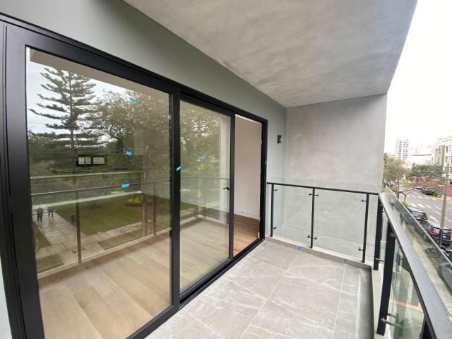 Alquiler Dpto. en Estreno, 121m2 frente a Parque, Miraflores