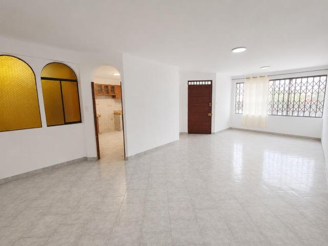 Alquiler Dpto en 1 piso Santa Patricia La Molina