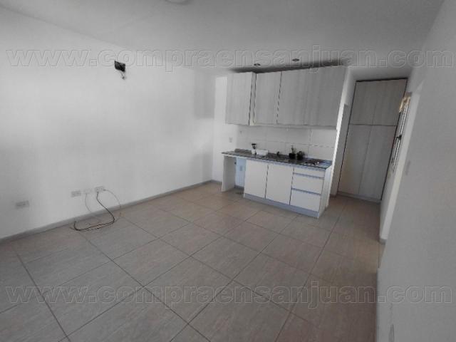 Alquiler Dpto 1 Dorm Con Cochera Rivadavia