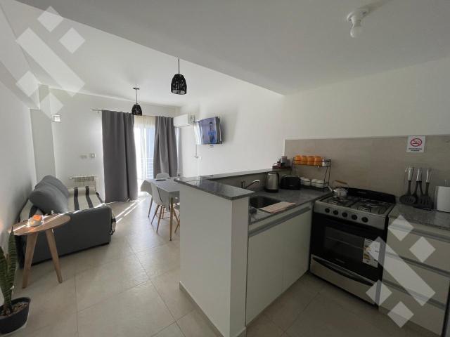 ALQUILER DPTO 1 DORMITORIO AMOBLADO CON BALCON Y 2 TERRAZAS CENTRO NEUQUEN, Argentina