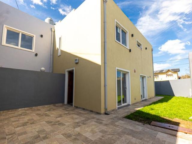 ALQUILER DUPLEX 3 AMBIENTES LOS PINARES A ESTRENAR