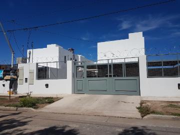 ALQUILER DUPLEX 2 DORM CON COCHERA LOMAS DEL SUQUIA NO SE ACEPTAN MASCOTAS