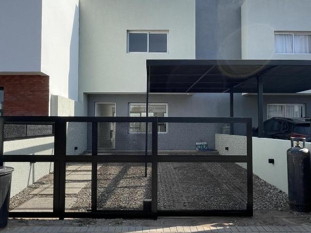 Alquiler Duplex 2 dormitorios + escritorio Prados de Manantiales ? 132m?