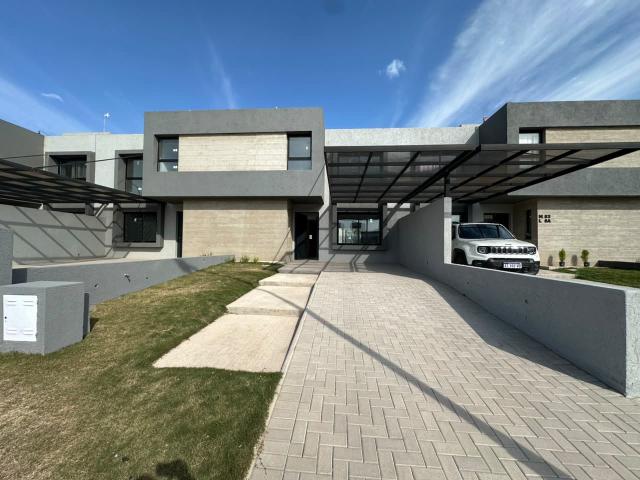 ALQUILER DUPLEX EN COLINAS DE MANANTIALES 3 DORMITORIOS
