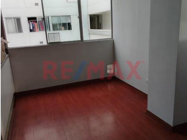 Alquiler Duplex En Av Sucre+ Cochera Pueblo Libre