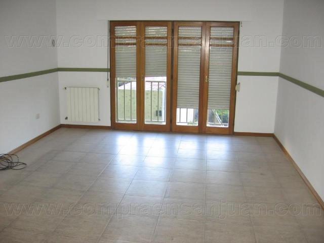 Alquiler Edif. Tambolar, Centrico 2 Dorm, Aire Ac. Cochera. 1er Piso Ascensor