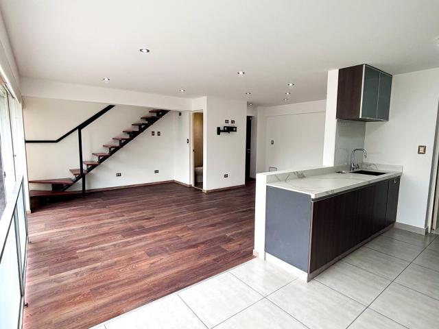 ¡Alquiler En Surco! DÃºplex De 98 MÂ² | 2 Dormitorios | Cochera Doble + DepÃ³sito