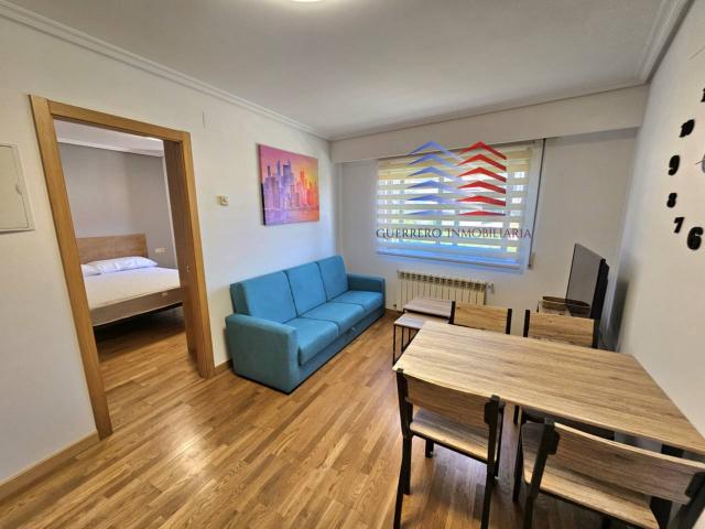 ALQUILER ESTUDIANTES DE DÚPLEX EN AV. BUENOS AIRES – ZONA UNIVERSITARIA OURENSE – 1.000 €/MES COMUNIDAD INCLUIDA